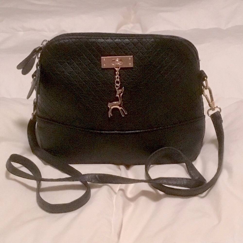 NWOT WOMENS BLACK / GOLD TRIM MINI ADJUSTABLE SHOULDER STRAPS PURSE, HANDBAG